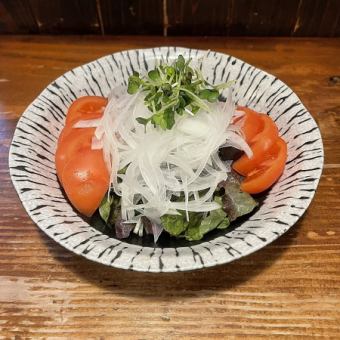 トマトオニオンサラダ