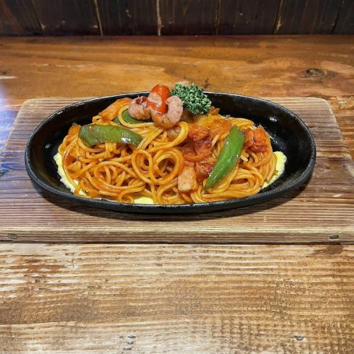 喫茶店のナポリタン