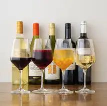 For those who want to enjoy a drink in a comfortable atmosphere