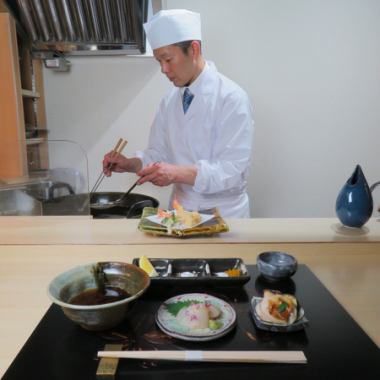 【Enjoy craftsmanship in front of you】 In front of your seat, you can see how to cook dishes fairly.Because I am using Tempura exclusive IH flyer, there is no worry about heat and burns.Enjoy not only the taste, but also the meals while sharpening the senses, with the heart to the scent and sound of cooking.«Japanese / Izabashi / tempura / charter / entertainment / date / anniversary»