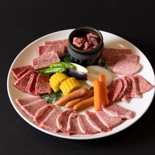 Yakiniku that can only be enjoyed here.Genuine Japanese Black Beef.