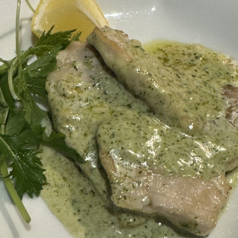 カジキのムニエル ジェノベクリームソース