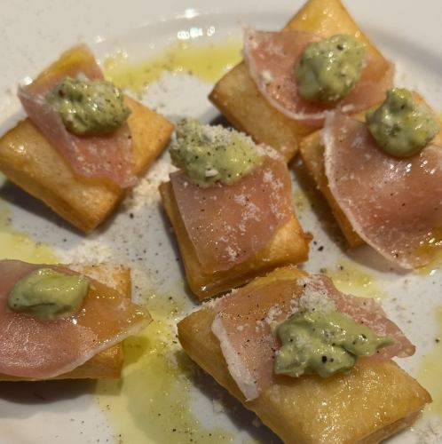 生ハムニョッコフリット アボカドクリーム