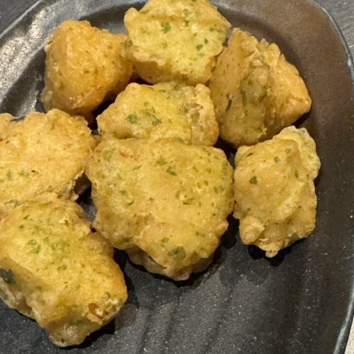 Deep-fried bamboo shoots with seaweed salt