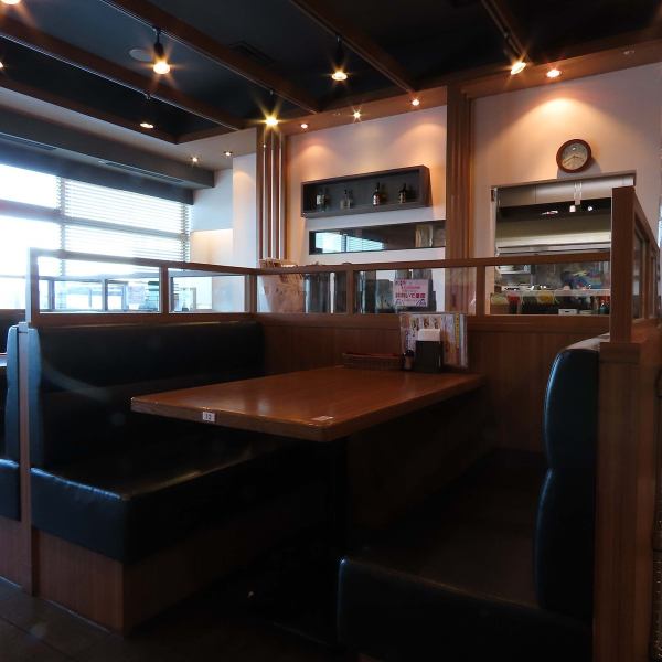 忘新年会、女子会、歓送迎会、その他パーティなど様々なシーンにご利用いただけます。他国のお酒もご用意しておりますので、いつもとはちょっと違った雰囲気で宴会をしたい方にオススメです。スパイシーな料理から辛さの調整が可能なカレーもありますので、辛いのが苦手な方にも☆