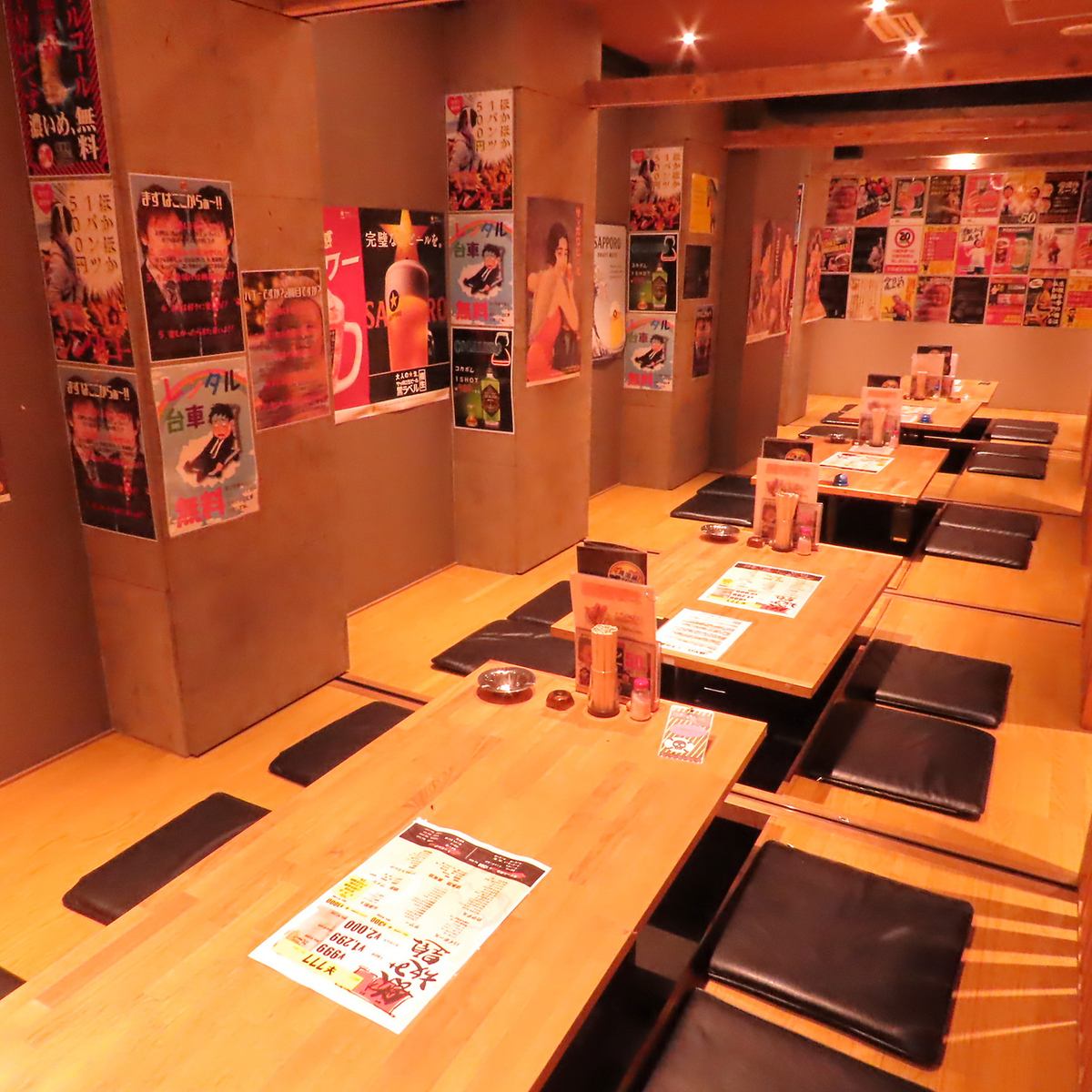 店内めちゃ広い唐大人数の予約も大歓迎トリよー！