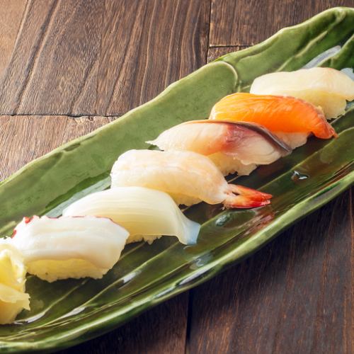Assorted 6 kinds of sushi