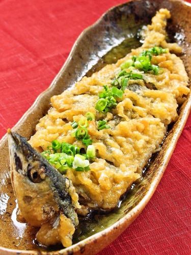 名物！秋刀魚一本姿天ぷら特製わさびタレ