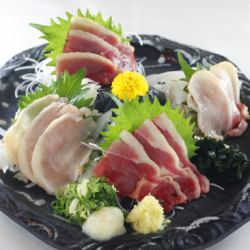 薩摩の地鶏刺身盛り合せ
