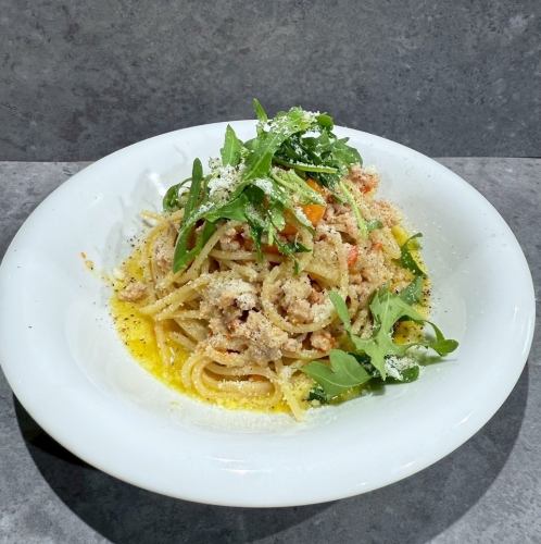 炭火で焼いたベーコンのカルボナーラ