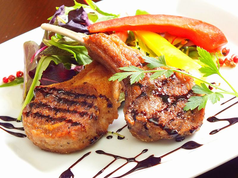 ジューシーな美味しさ♪【ラムチョップロースト バルサミコソース】