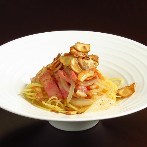 ニンニクたっぷりペペロンチーノ