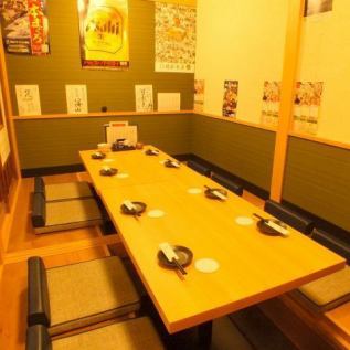 We can handle large banquets too! Private rooms available for 2/4/8/10/12/18 people♪