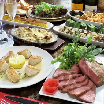 【１番人気！！ゴールドプラン】 7,700円→7,000円 ◆同窓会 歓送迎会に！料理9品 飲放題2H◆