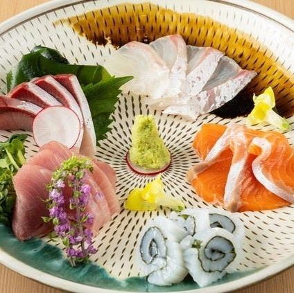 刺し身盛り合わせ