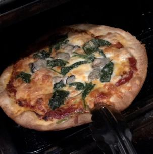 各種ピザも外せない