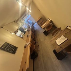 2名利用もしやすいお店◎（カウンターとテーブルどちらもあります）