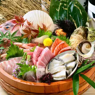 名物の刺身盛り合わせ！！魚がうまい！！