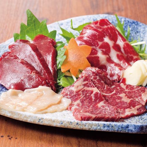 Assorted cherry meat sashimi 3 types <1 serving>