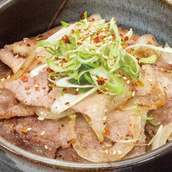 Churashima Agu 豬肉鹽曲烤飯碗