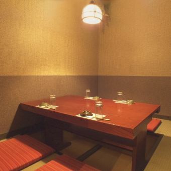 [Private room with tatami room] Up to 4 people ◎ It is a perfect seat for a small group banquet such as a girls-only gathering or a date.