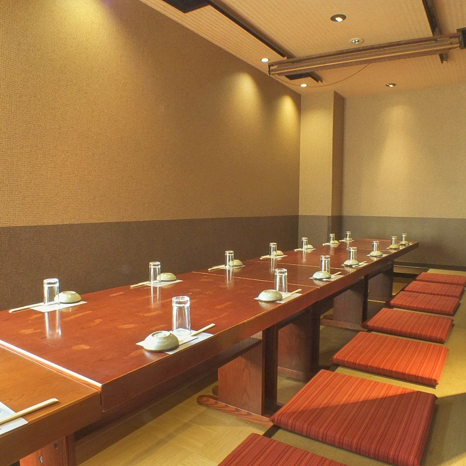Perfect for banquets ◎ We also have a completely private room that can accommodate up to 24 people!