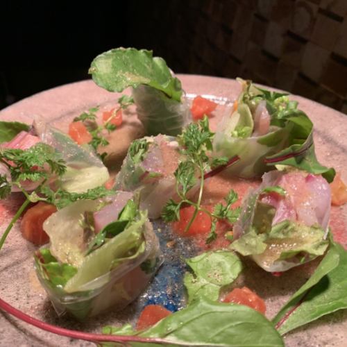 에히메 생선과 향미 야채의 일본식 월남 쌈