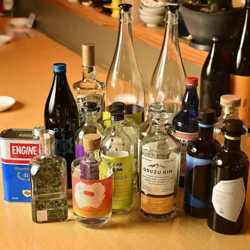 国産から世界の銘柄まで種類豊富なクラフトジン◎