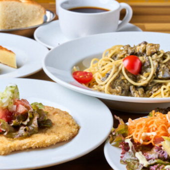 LUNCH COURSE◆お昼から前菜・パスタ・メイン・デザート・ドリンクを堪能できるコース