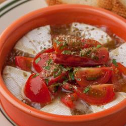 カマンベールチーズのアヒージョ