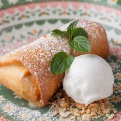 バナナチミチャンガ バニラアイス添え