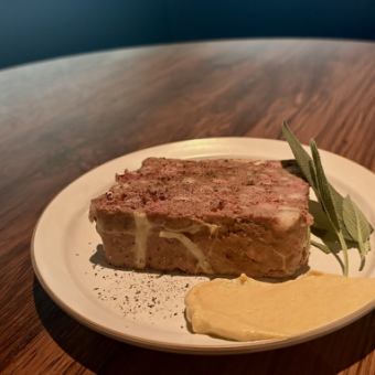 スパイス挽肉とケールの南仏ソテー