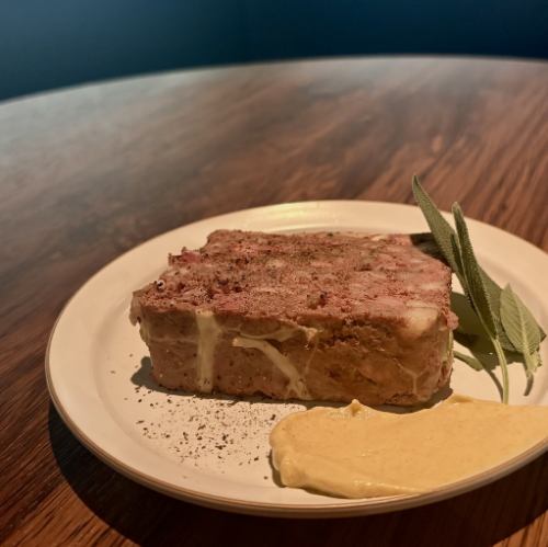 スパイス挽肉とケールの南仏ソテー