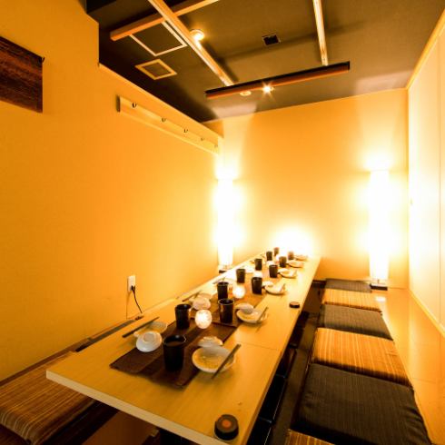 We offer a large number of high-quality modern Japanese private rooms of various sizes! Some private rooms are equipped with large TV monitors.