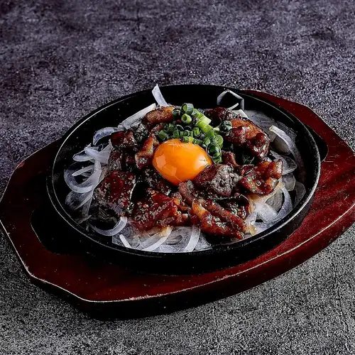 鶏ホルモン焼き