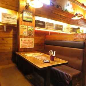 Semi-private room seats near the wall [Shinsaibashi Namba American Village All-you-can-eat girls-only gathering party Welcome and farewell party Chartered all-you-can-drink]