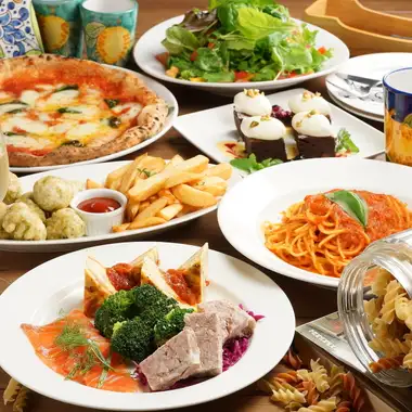 大人数歓迎【ランチパーティー】カフェ付♪自慢のタパスとナポリピッツァ&パスタを愉しむ全６品 