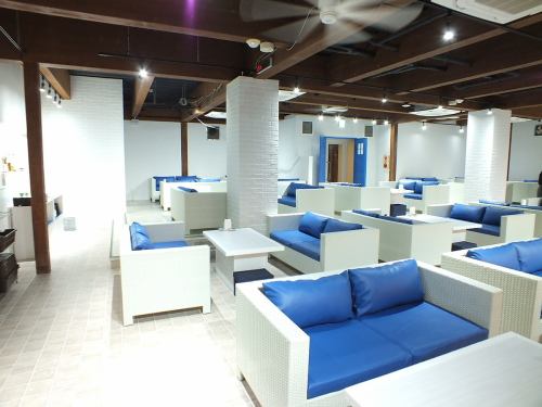 全席ソファー席でセレブ気分をお楽しみいただけます