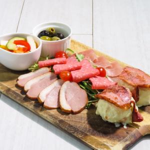 タパス盛り合わせ