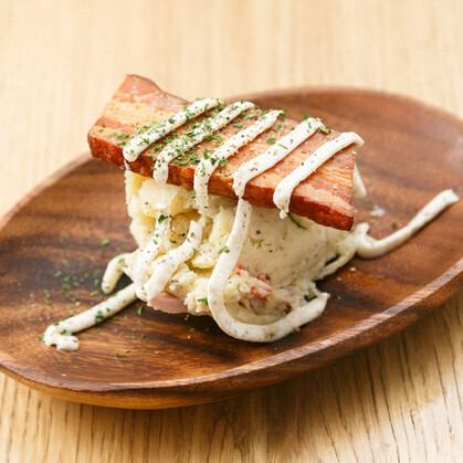 スモークベーコンのポテトサラダ