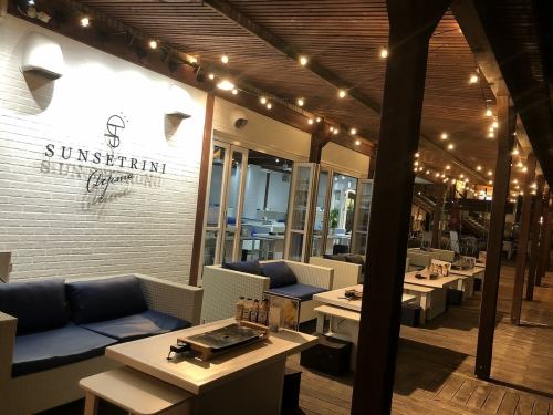 長崎港を一望できるテラス席♪