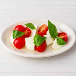 フレッシュトマトのカプレーゼ