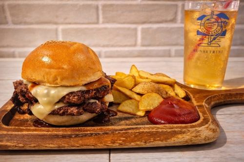和牛ハンバーガーセットシングル、ダブル
