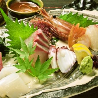 Assorted fresh fish sashimi 6 pieces