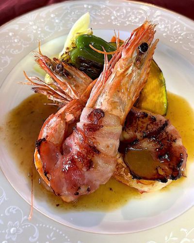 .
ランチでおすすめの一皿をご紹介します✨

メイン料理でお選びいただける
海老のベーコン巻きです🦐
ベーコンの香ばしさと海老の甘みが絶妙な組み合わせ。
満足感のある一皿になっております

#今日のランチ 
#ランチタイム 
#おうちごはん 
#手作りごはん 
#海老のベーコン巻き 
#海老好き 
#ベーコンレシピ 
#岐阜ランチ
#岐阜カフェ
#家族婚
#レストラン
#岐阜ごはん
#レストランウエディング
#高級ランチ
#LINE