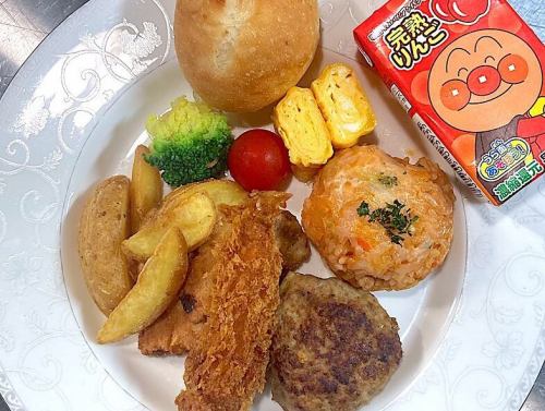 .
落ち着いた空間で家族婚や
レストランウエディングが可能です☺️

お子様料理ももちろん対応しております✨

#家族婚
#レストランウエディング
#レストランウェディング
#貸切ウエディング
#貸切ウェディング
#ビンテージ
#アットホーム
#お子様ランチ
#ディナー
#ランチ
#LINE
