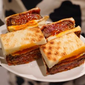和牛レアメンチカツサンド※