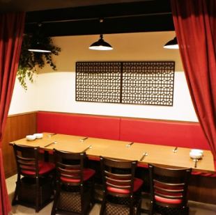 It is a semi-private room with a table for 8 people.It can be used in various situations ♪ Anniversary plates can be prepared for birthdays and anniversaries, so it will be a memorable time!