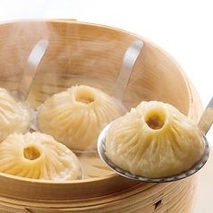 Shanghai xiaolongbao (2/4)