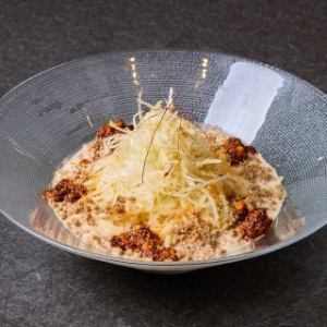 名物！白ごま坦々冷麺